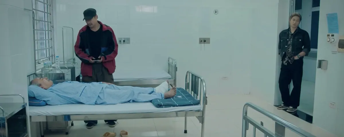 Những chặng đường bụi bặm - Tập 24: Nguyên dằn mặt Hậu, tuyên bố không cho phép ai làm ông Nhân rơi nước mắt anh chup man hinh 2025 05 09 luc 23 04 10 43252658737231041860382