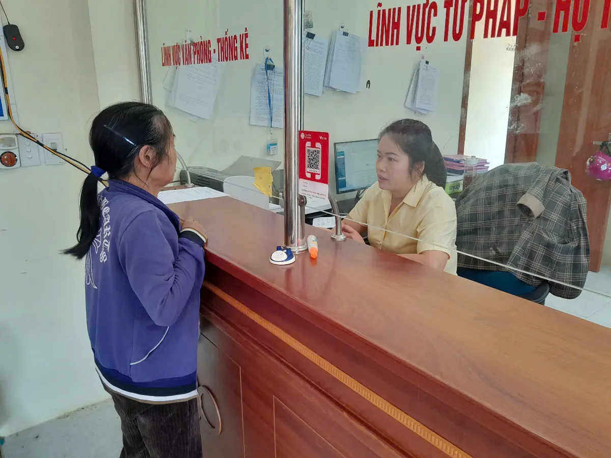 Cải thiện dịch vụ công ở Lai Châu: Mục tiêu là sự hài lòng của người dân - Ảnh 1.