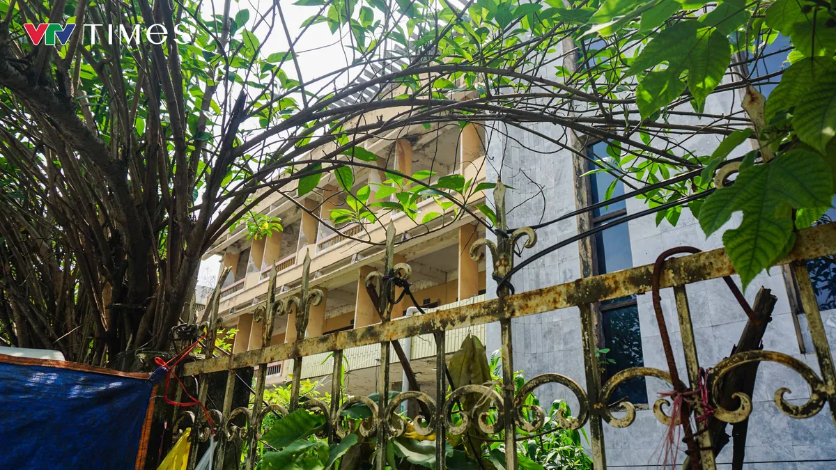 Hơn 1km, 5 trụ sở công bỏ hoang trên phố Tô Hiệu (Hà Đông) - Ảnh 5.