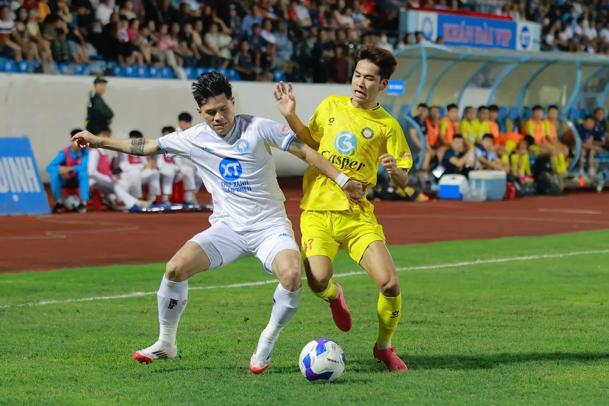 Nam Định thắng Thanh Hóa, tiến sát ngôi vô địch V.League - Ảnh 1.