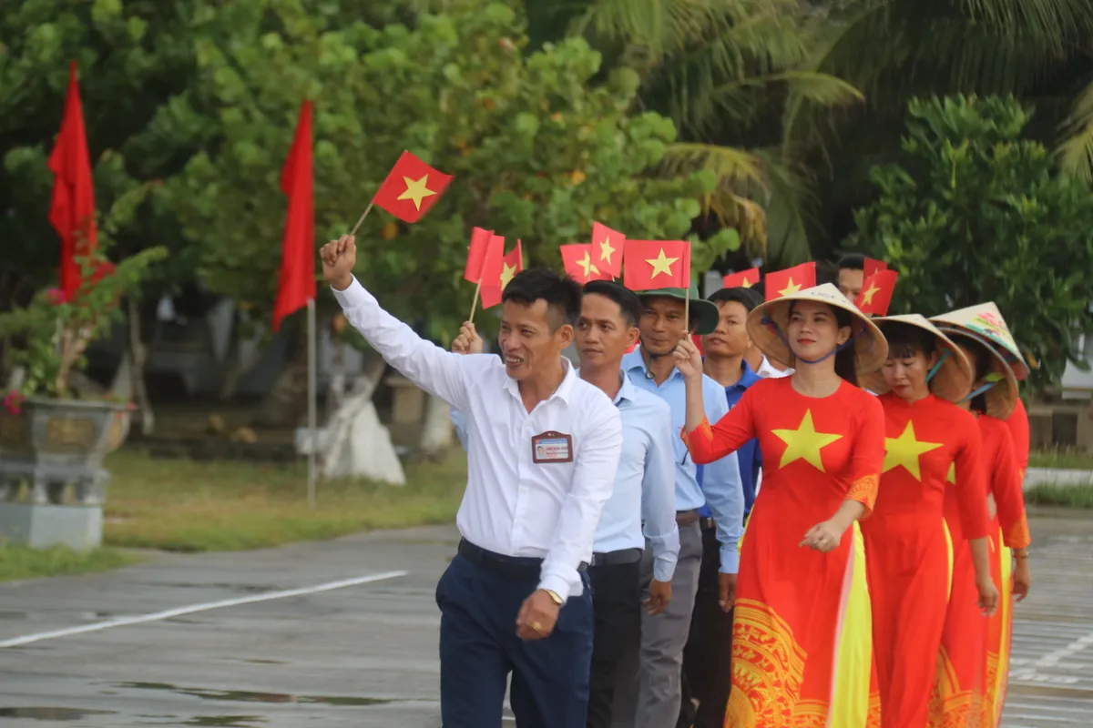 Trường Sa tháng 5 rực rỡ: Khi Tổ Quốc nhìn từ biển đảo - Ảnh 4.