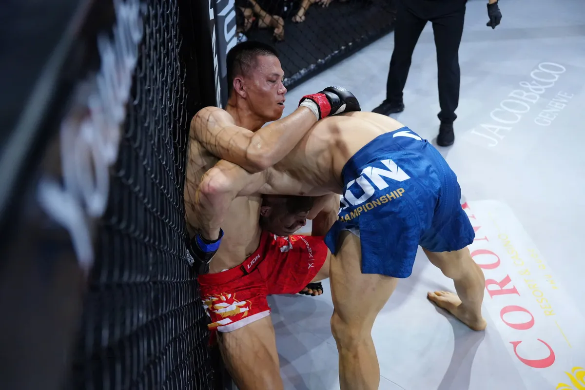 Vì sao thần sấm Zakhar Dmitrychenka phải ôm hận tại LION Championship 22? - Ảnh 1.
