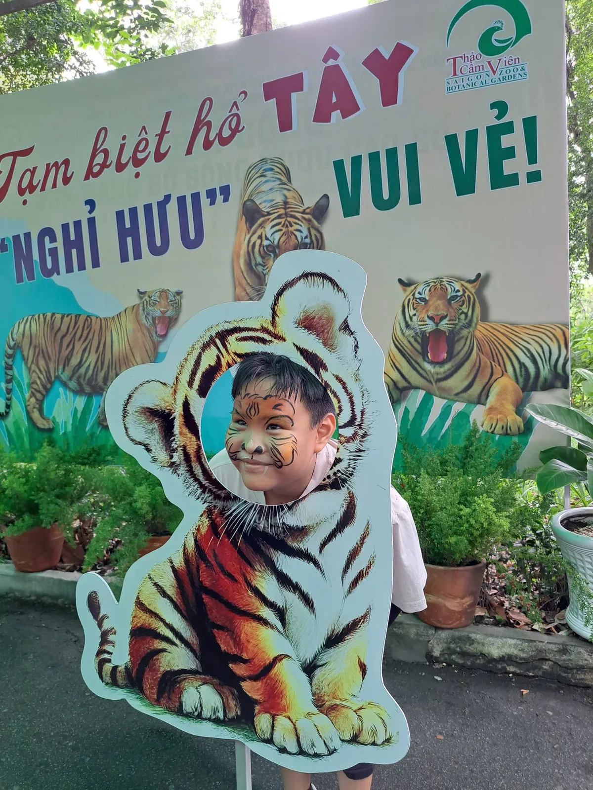 Xúc động lễ chia tay “ông” hổ Tây ở Thảo Cầm Viên Sài Gòn - Ảnh 2.