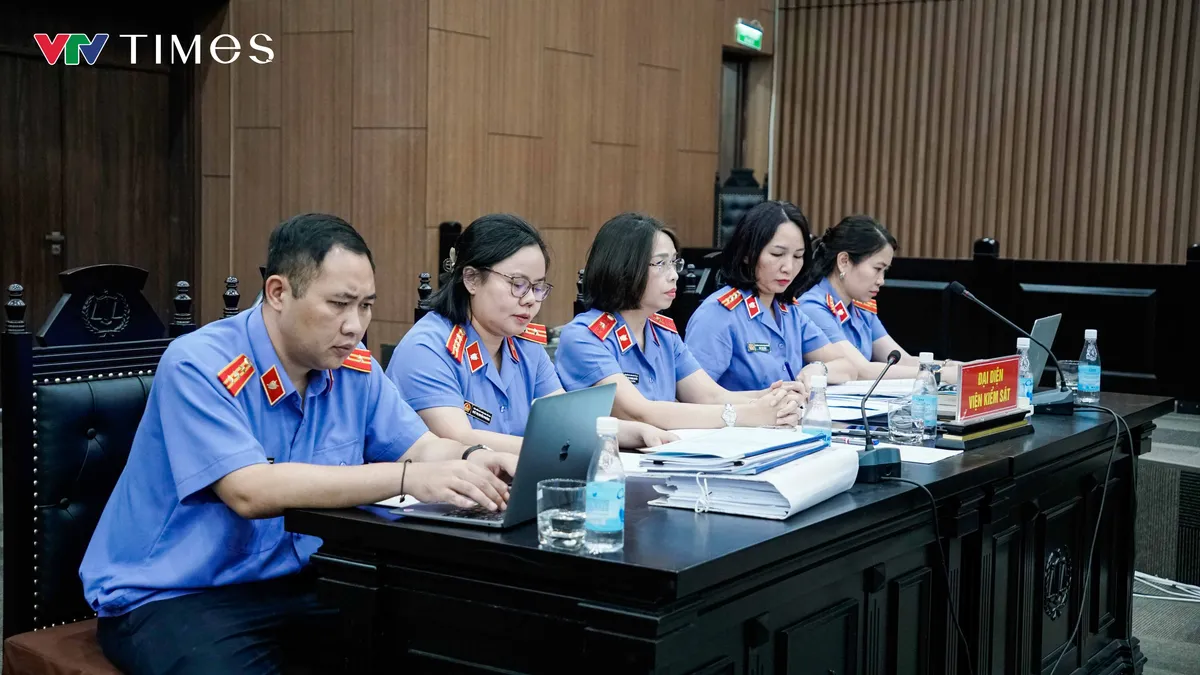 Xét xử vụ khai thác trái phép đất hiếm: Chủ tịch Công ty Thái Dương bị truy tố về 3 tội danh - Ảnh 3.