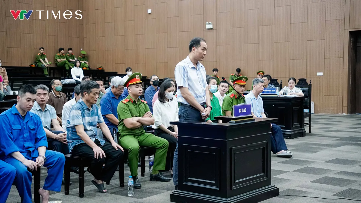 Xét xử vụ khai thác trái phép đất hiếm: Chủ tịch Công ty Thái Dương bị truy tố về 3 tội danh - Ảnh 21.