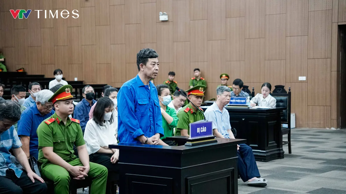 Xét xử vụ khai thác trái phép đất hiếm: Chủ tịch Công ty Thái Dương bị truy tố về 3 tội danh - Ảnh 18.