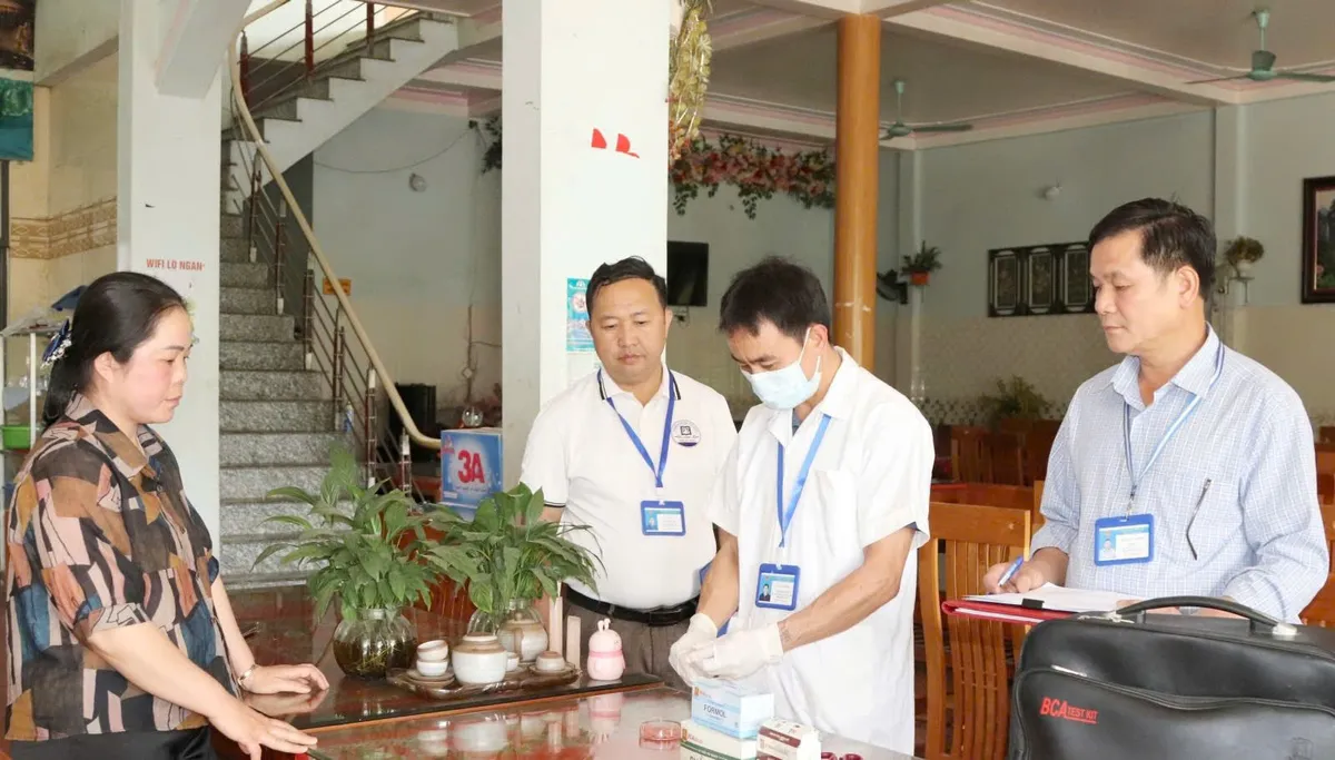 Sơn La: Nâng cao tiêu chuẩn an toàn thực phẩm vì sức khỏe cộng đồng - Ảnh 1.
