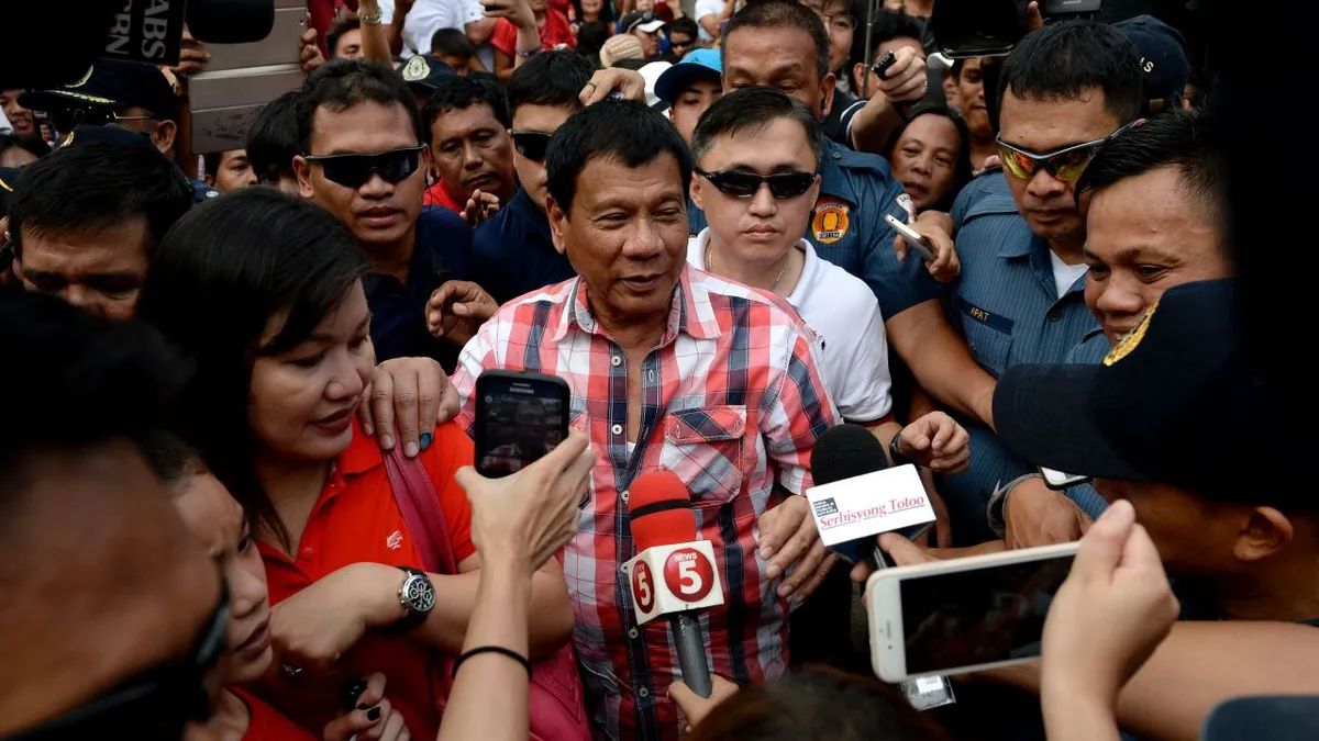 Cựu Tổng thống Philippines Duterte thắng cử giữa lúc bị ICC giam giữ - Ảnh 2.