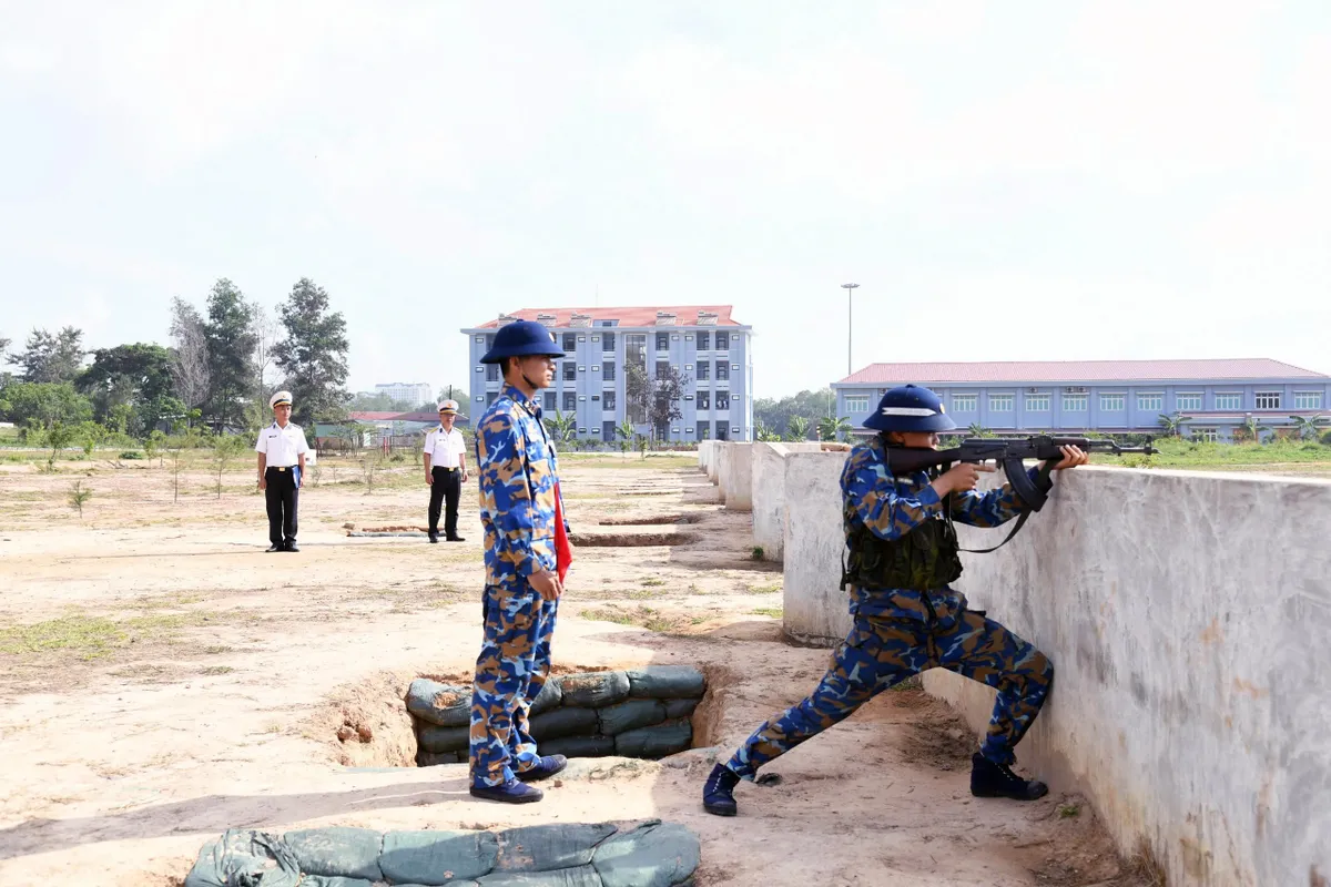 Vùng 2 Hải quân: Đảm bảo tốt cho công tác huấn luyện chiến sĩ mới - Ảnh 2.