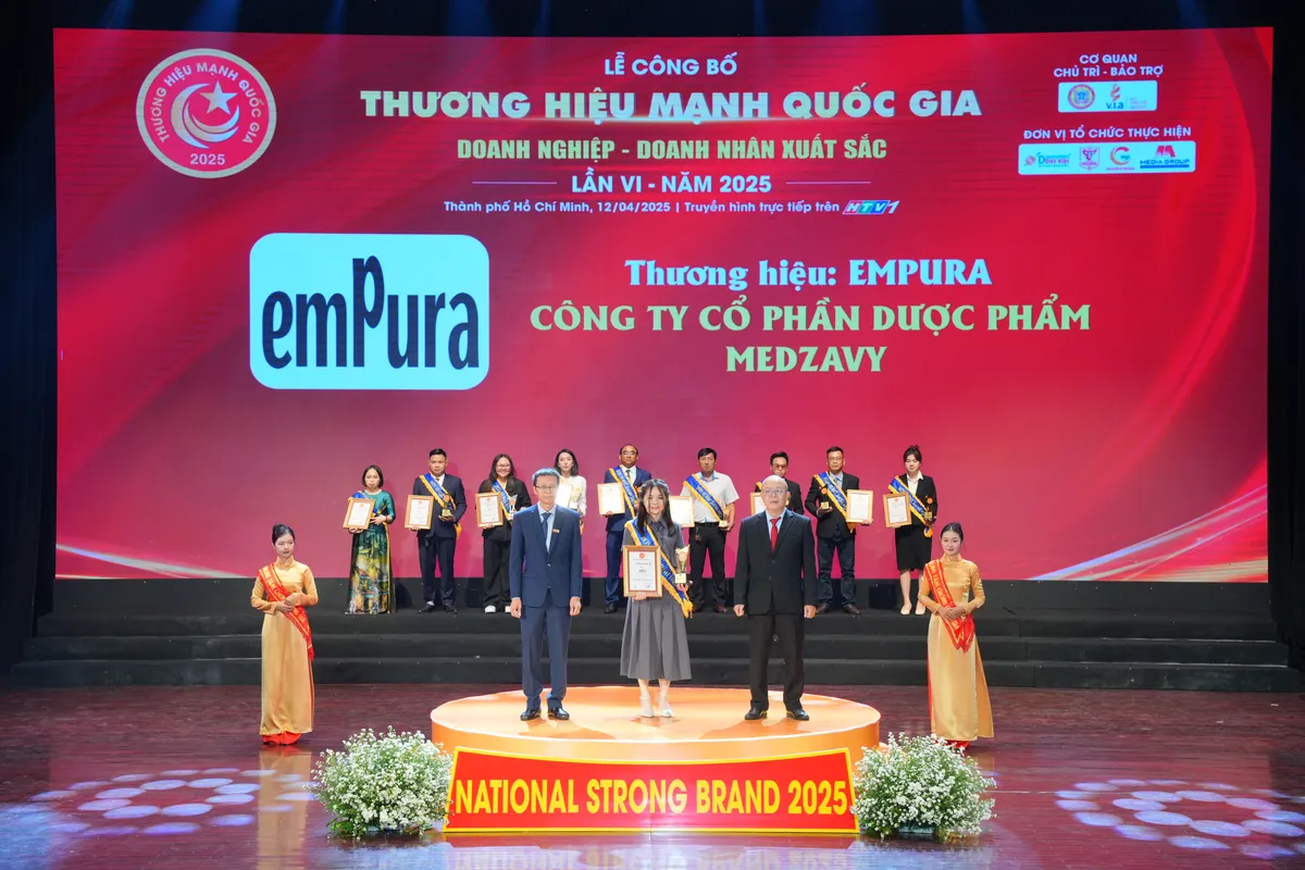 emPura by Medzavy và hành trình chinh phục Top 10 Thương Hiệu Mạnh Quốc Gia 2025 - Ảnh 2.