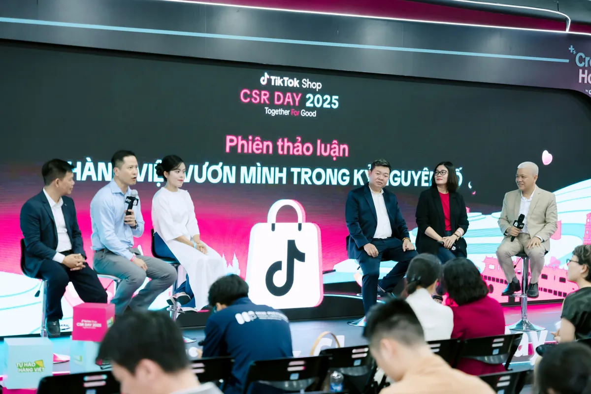 Đào tạo livestream bán hàng cho 300.000 tiểu thương chợ truyền thống - Ảnh 1.