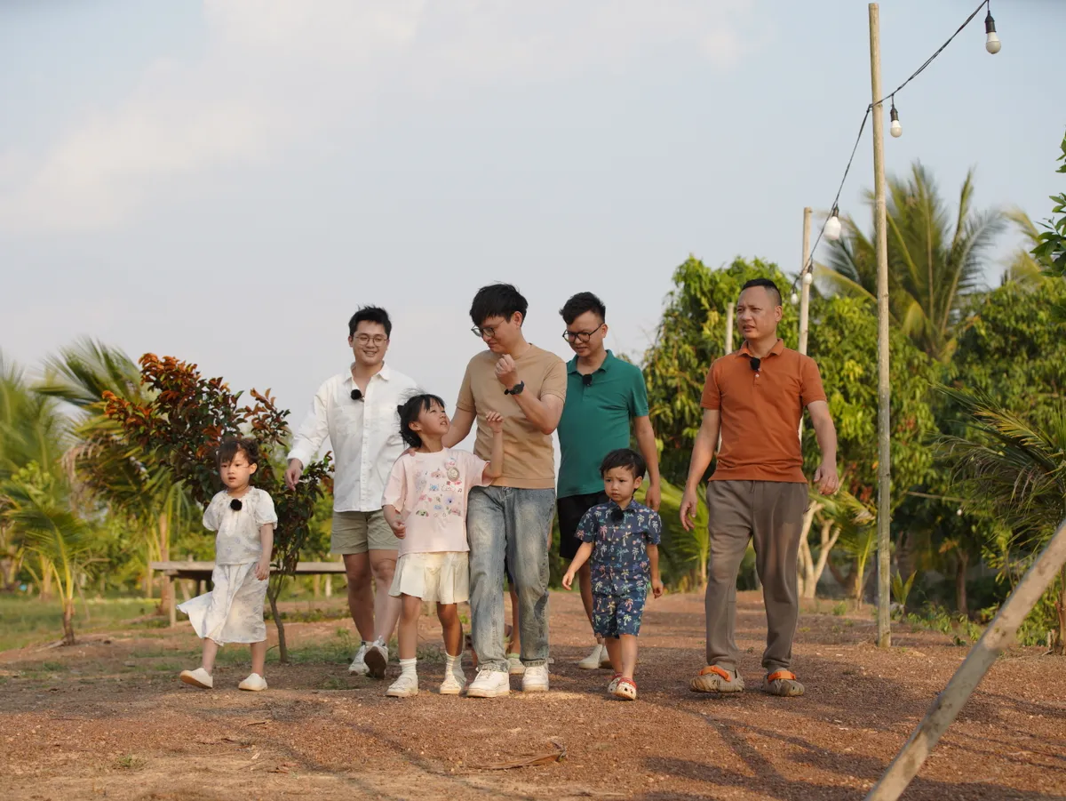 Nhạc sĩ Nguyễn Hải Phong lần thứ hai dẫn con tham gia Bố ơi, mình đi đâu thế? - Ảnh 3.