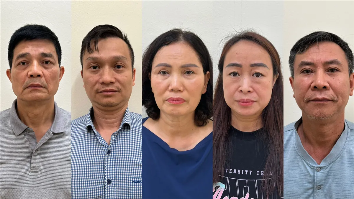 Bắt tạm giam nguyên Cục trưởng Cục An toàn thực phẩm Bộ Y tế - Ảnh 1.