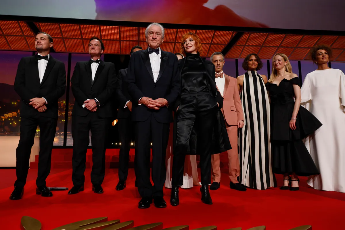 Khai mạc LHP Cannes lần thứ 78: Leonardo DiCaprio trao Cành cọ vàng danh dự cho Robert De Niro - Ảnh 2.