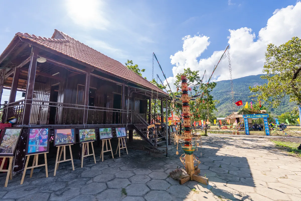 Ninh Thuận: Tưng bừng Ngày hội Văn hóa Raglai 2025, lan tỏa giá trị di sản độc đáo - Ảnh 10.