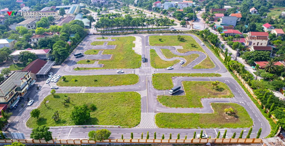 Quảng Bình: Thí sinh được kiểm tra nồng độ cồn trước khi vào sát hạch lái xe - Ảnh 6.