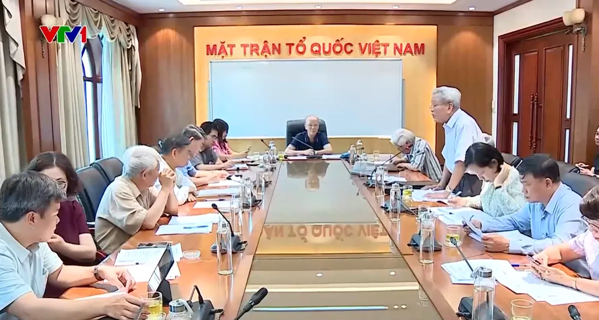 Cần khẳng định rõ vị trí trung tâm của Mặt trận Tổ quốc Việt Nam trong khối đại đoàn kết toàn dân - Ảnh 1.