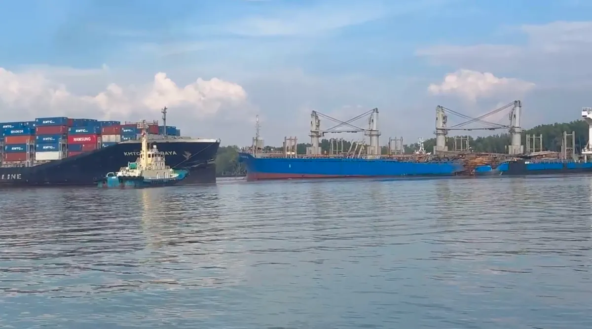 Tách rời 2 tàu đâm nhau trên sông Lòng Tàu để tiếp tục xử lý tràn dầu - Ảnh 5.