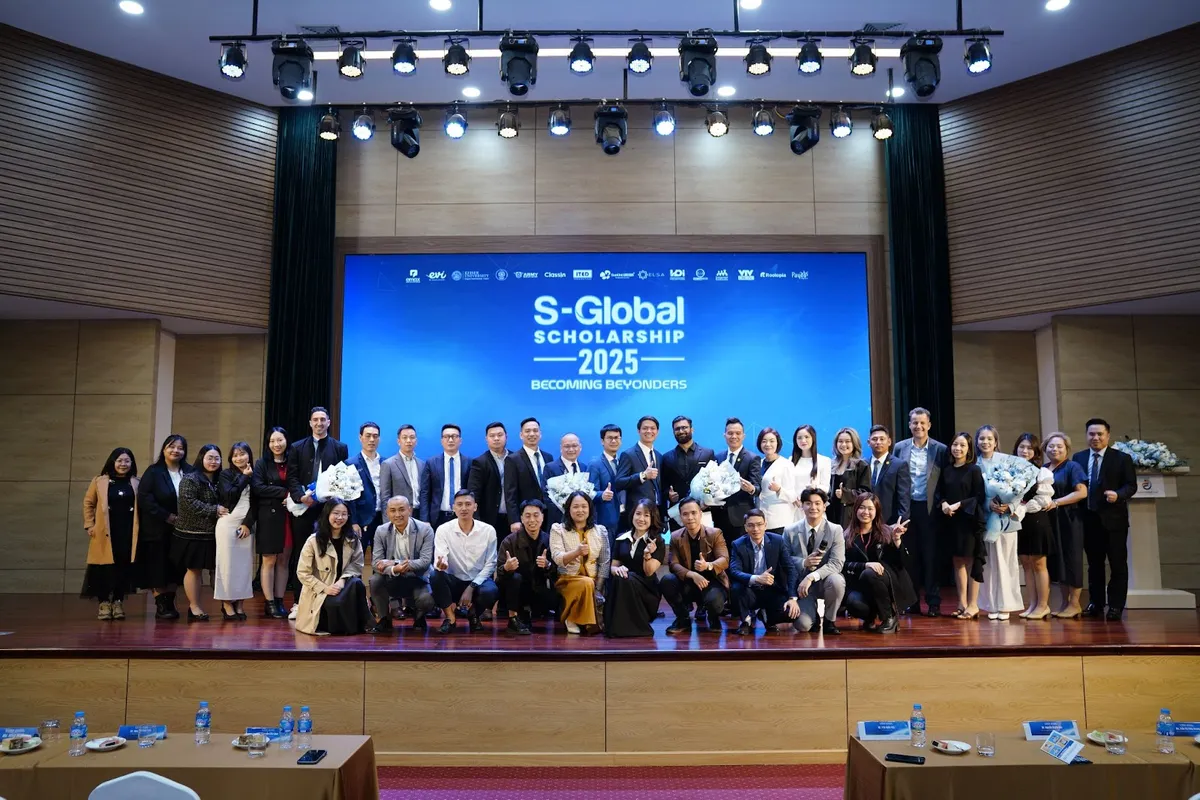 Học bổng S-Global 3 tài trợ 1.500 suất học phí học tiếng Anh với tổng giá trị 45,6 tỷ đồng - Ảnh 1. Học bổng S-Global 3 tài trợ 1.500 suất học phí học tiếng Anh với tổng giá trị 45,6 tỷ đồng - Ảnh 1.