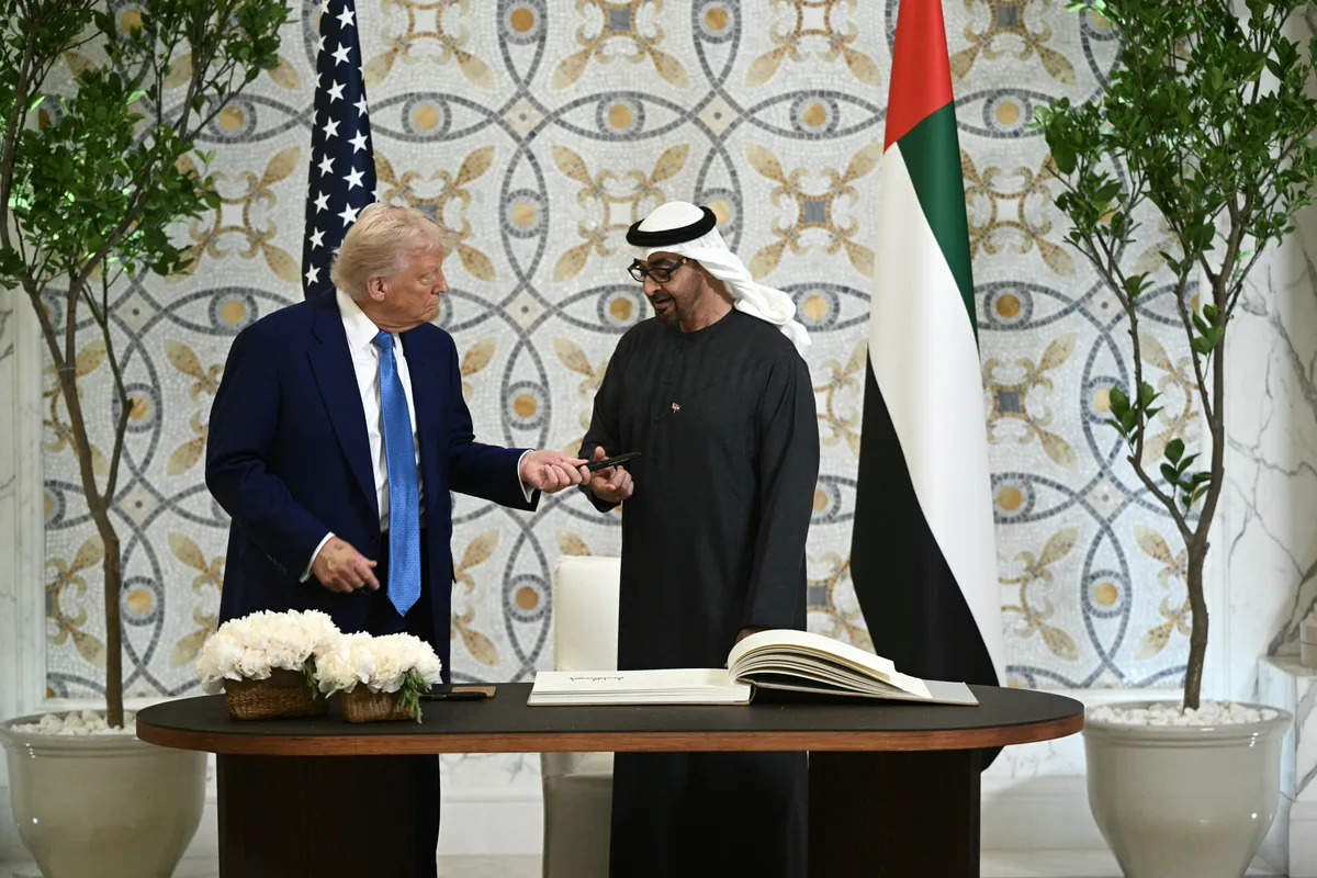 Mỹ và UAE ký nhiều thỏa thuận hợp tác - Ảnh 1. Mỹ và UAE ký nhiều thỏa thuận hợp tác - Ảnh 1.