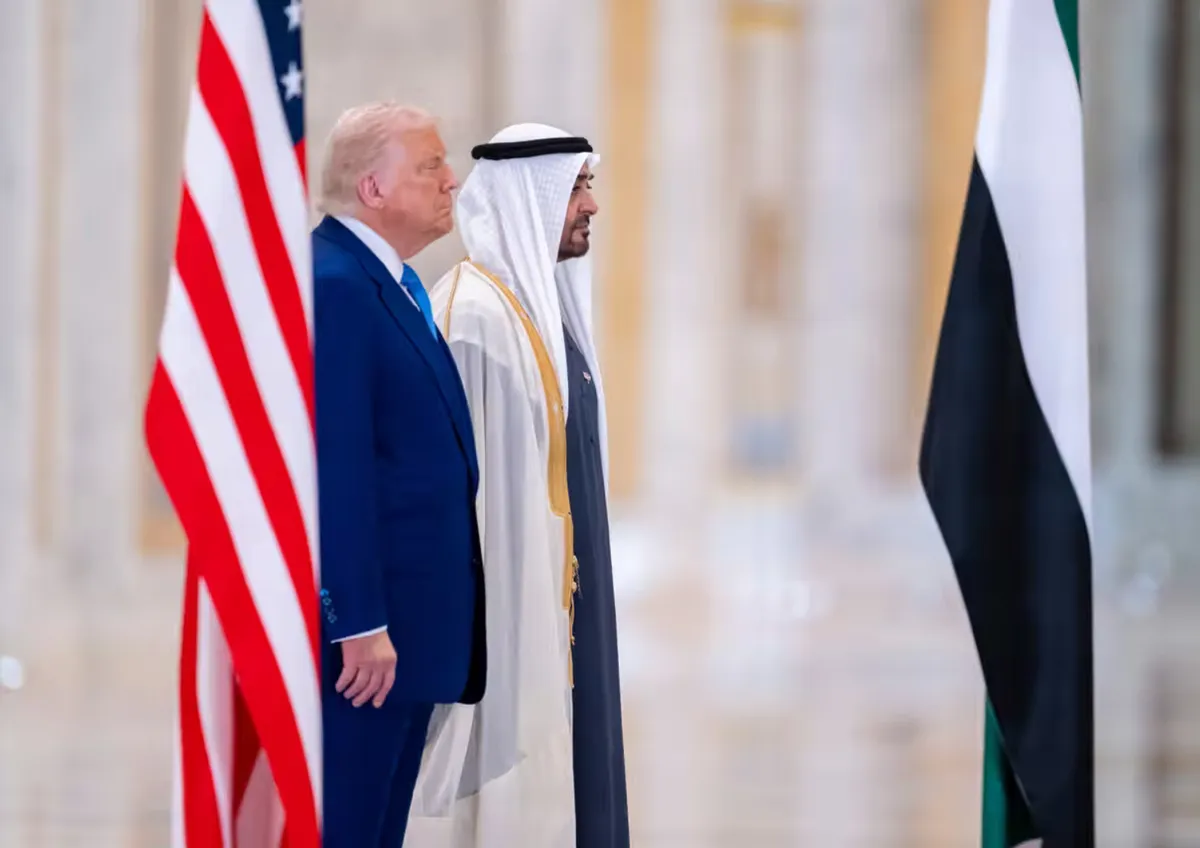 Màn múa tóc lạ mắt và thỏa thuận ‘lịch sử’ UAE dành cho ông Trump - Ảnh 3.