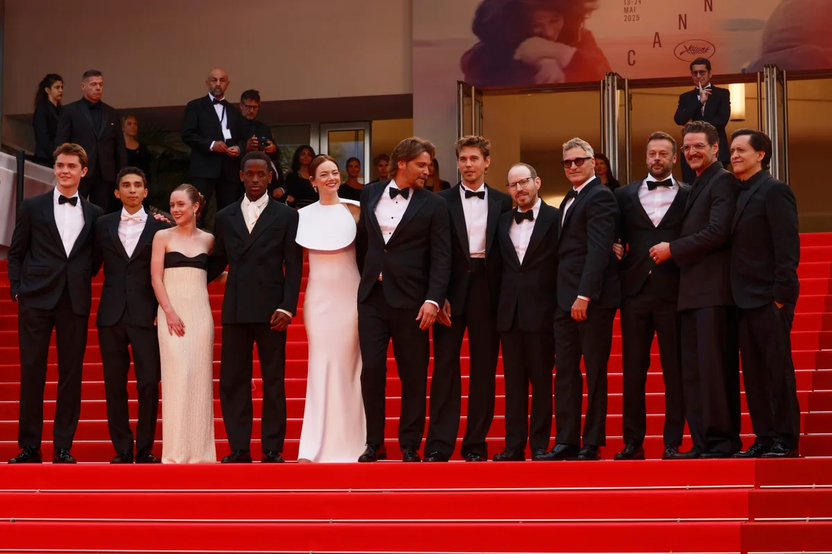 Joaquin Phoenix bật khóc tại LHP Cannes - Ảnh 2.