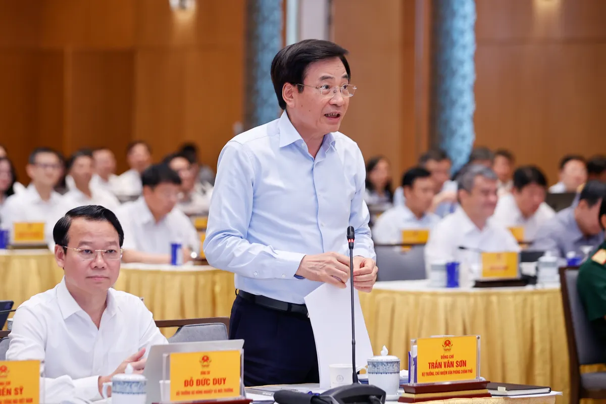 Thủ tướng: Cương quyết cắt bỏ các thủ tục rườm rà, gây phiền hà cho người dân và doanh nghiệp - Ảnh 3.