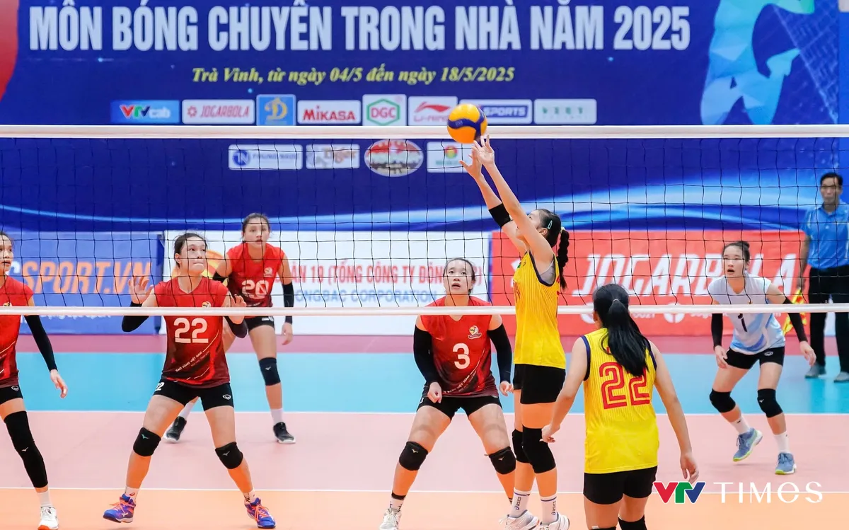 Giải bóng chuyền trẻ VĐQG 2025: Thông Tin Đông Bắc lật đổ ngoạn mục, SKH Khánh Hòa bất bại toàn giải - Ảnh 5.