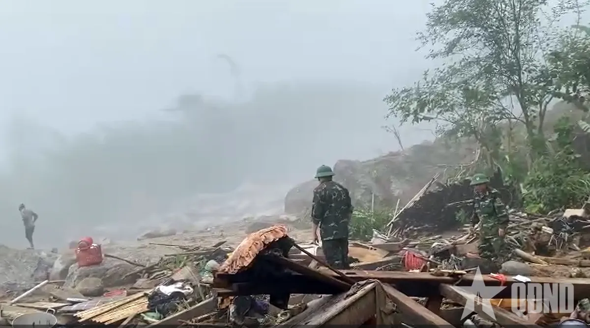 Mưa lớn, lũ quét ở Bắc Kạn khiến 4 người chết, 1 người bị thương - Ảnh 1.