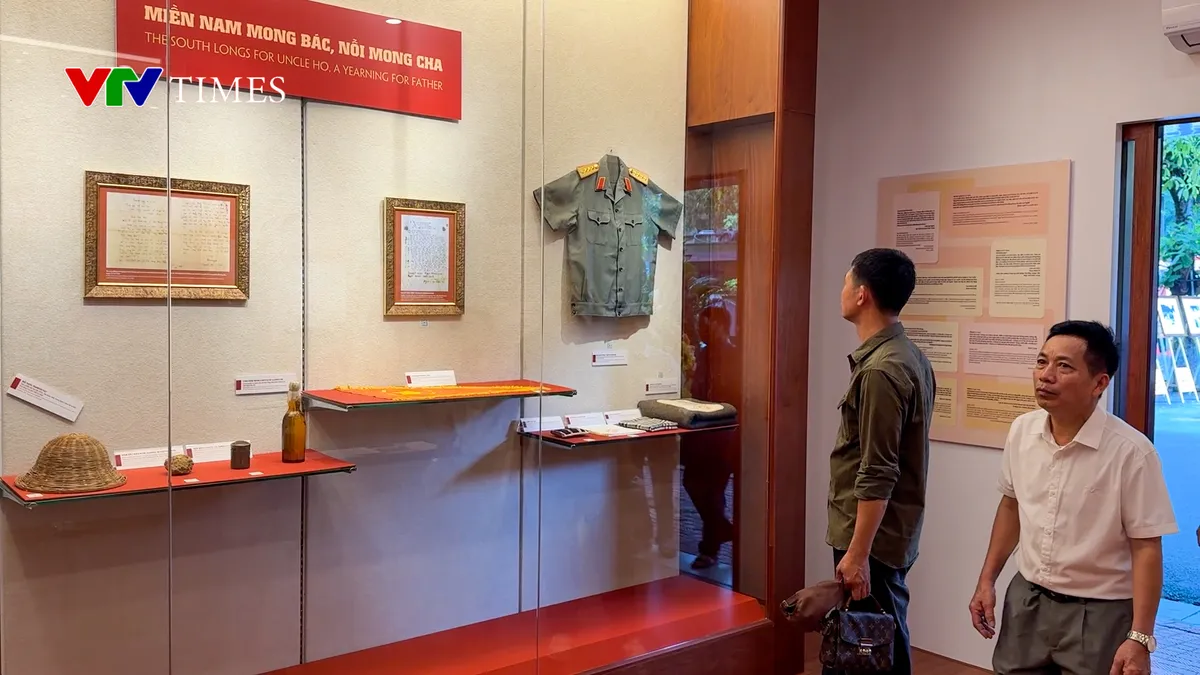 135 bức ảnh Bác Hồ tại triển lãm “Chủ tịch Hồ Chí Minh – Tinh hoa dân tộc, tầm vóc thời đại” - Ảnh 13.