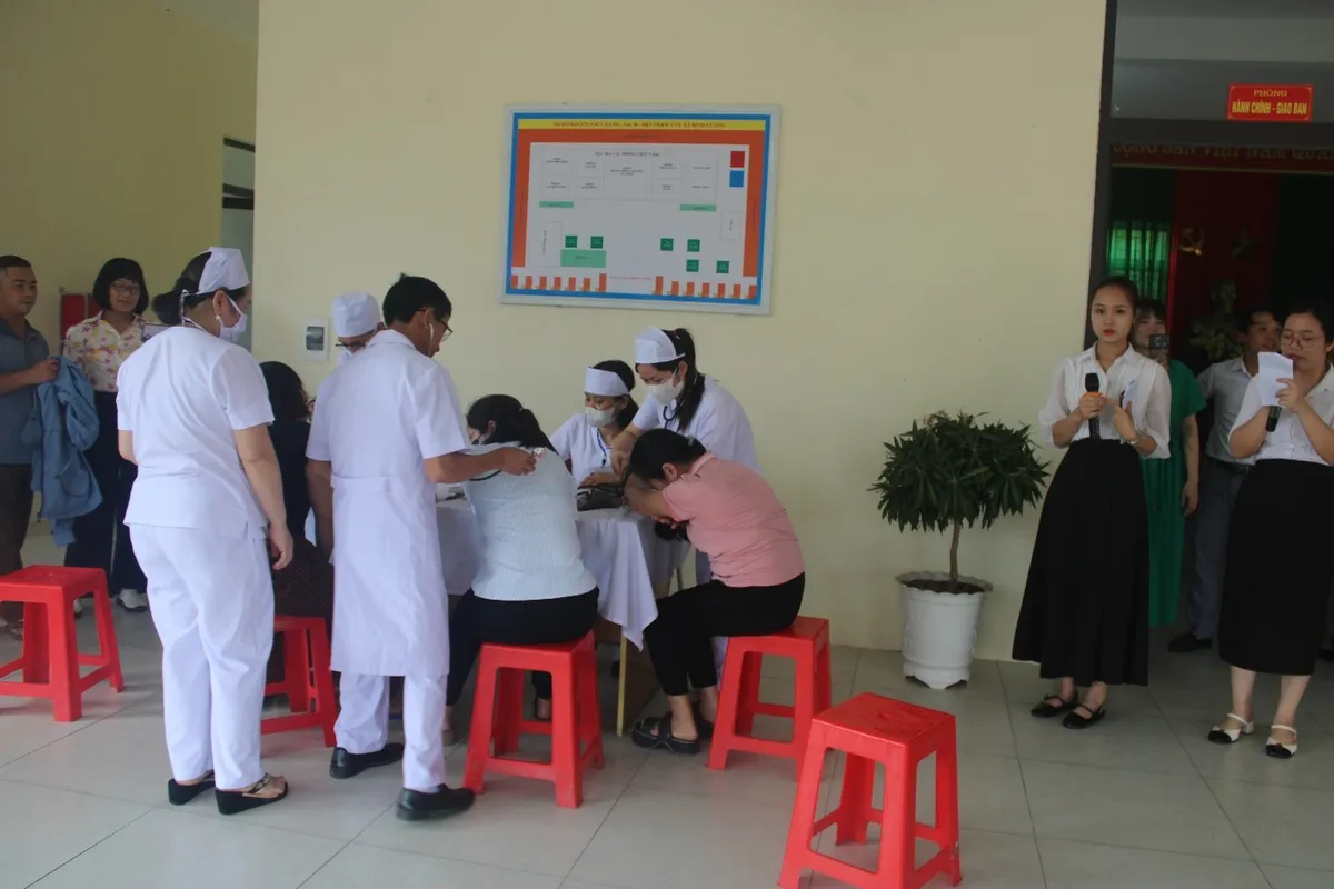  Diễn tập xử lý ngộ độc thực phẩm tại bữa cỗ đông người  - Ảnh 1.