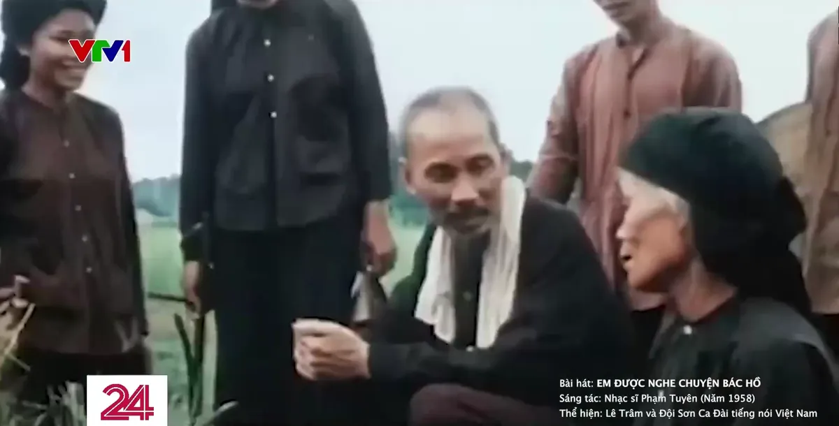 Nụ cười của Bác Hồ - Ảnh 1.