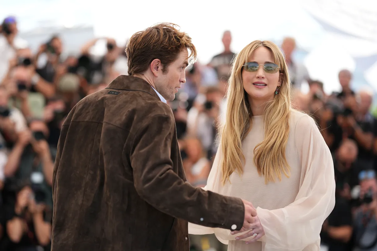 Jennifer Lawrence cảm thấy như người ngoài hành tinh khi mới làm mẹ - Ảnh 2.