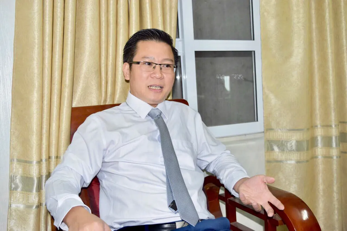 Tràn lan hàng “3 không”, mạng xã hội hóa “chợ trời” - Ảnh 3.
