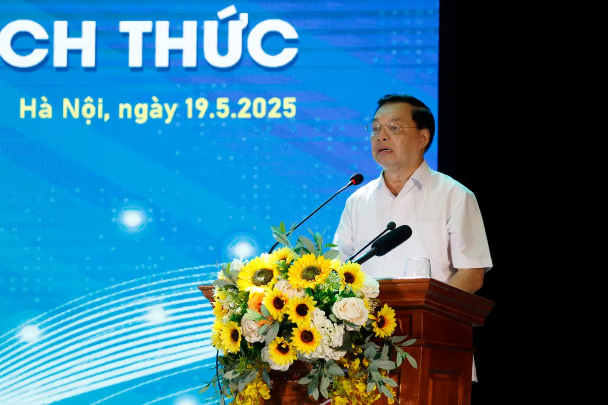 Phát động Giải thưởng Nhân tài Đất Việt 2025: Thúc đẩy ứng dụng AI và dữ liệu lớn - Ảnh 1.