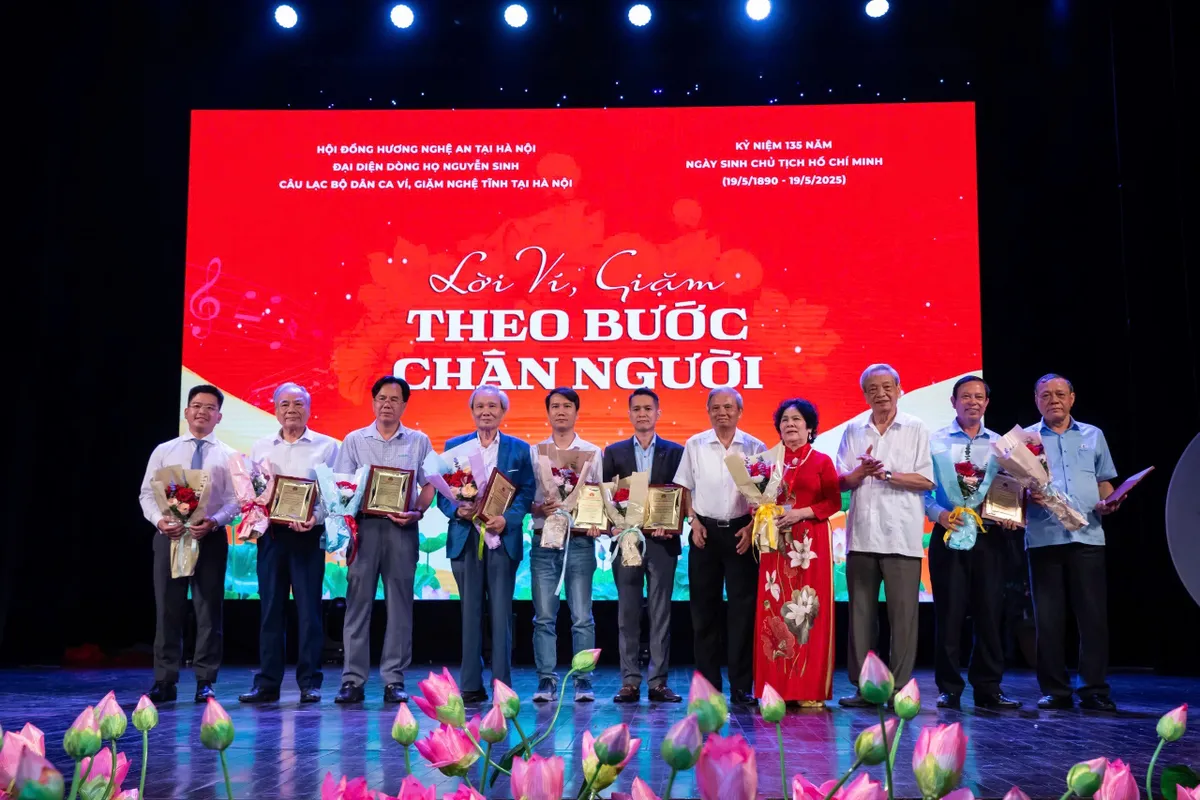 Lắng đọng làn điệu dân ca Ví, Giặm dâng Bác - Ảnh 5.