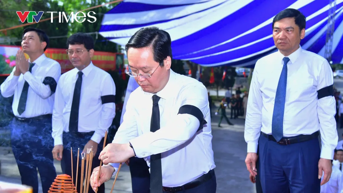 Nghệ An: Truy điệu và an táng 76 hài cốt liệt sỹ Việt Nam hy sinh tại Lào - Ảnh 3.
