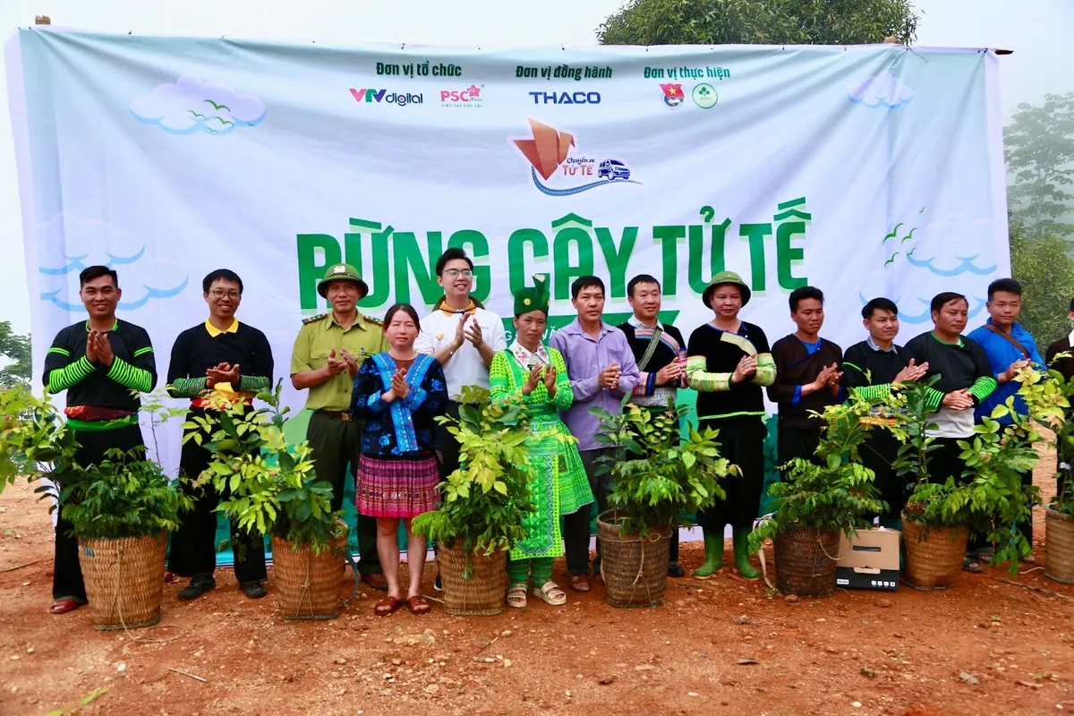 “Rừng cây tử tế’ - Hơn 10.000 cây xanh được ươm lên bởi lòng tốt - Ảnh 4.