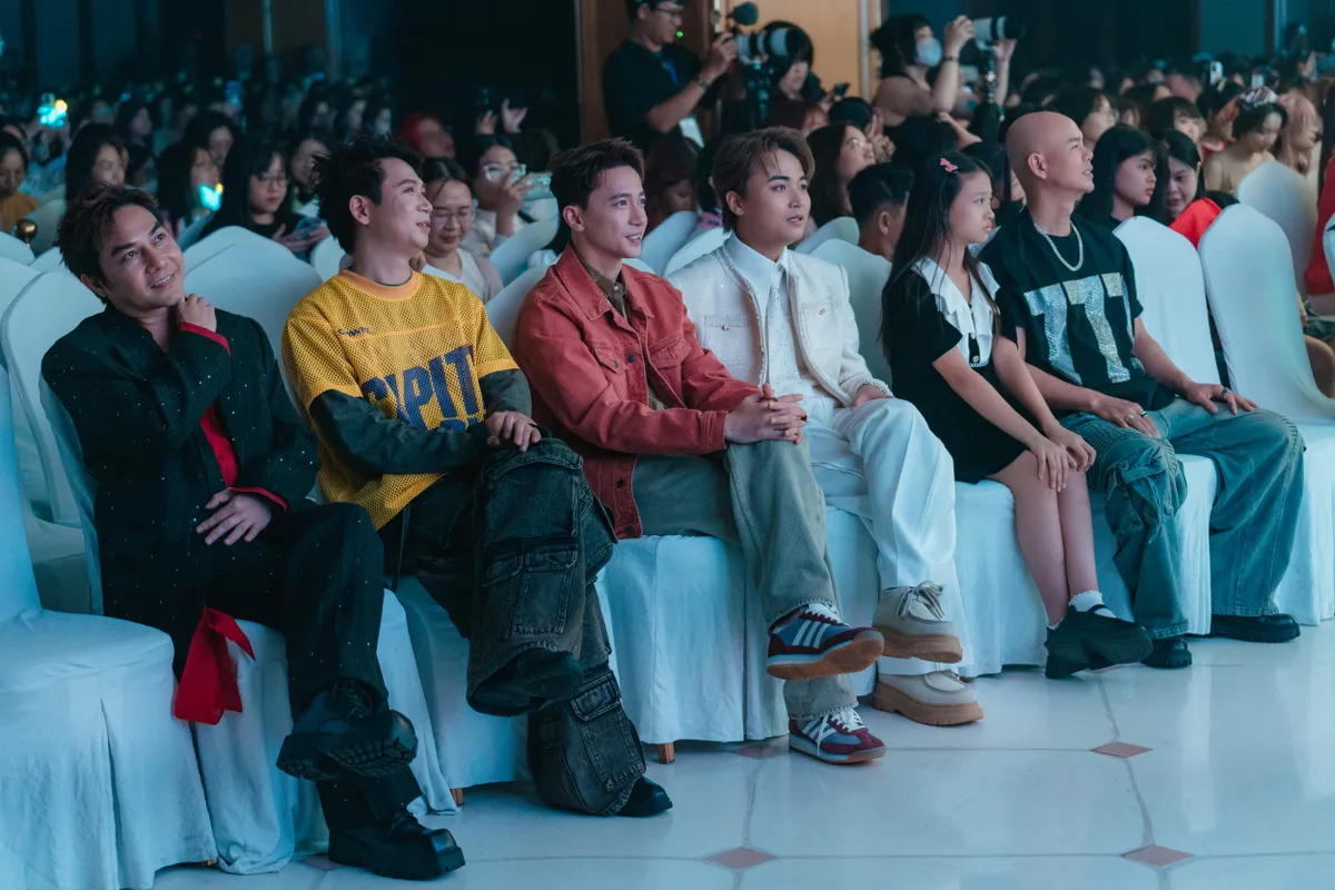 Anh tài, Chị đẹp bùng nổ fanmeeting - Ảnh 3.