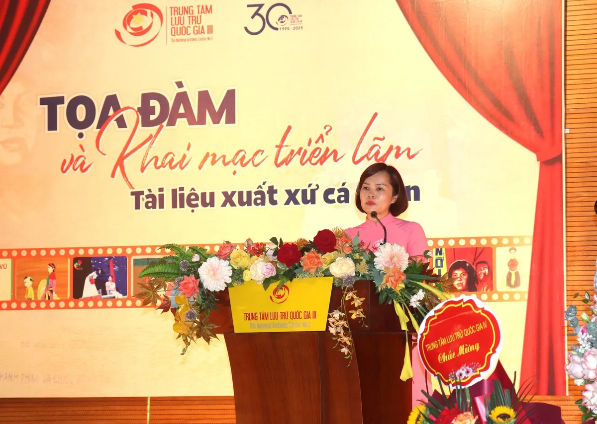 Trưng bày hình ảnh, tài liệu lưu trữ của các văn nghệ sĩ tiêu biểu - Ảnh 1.