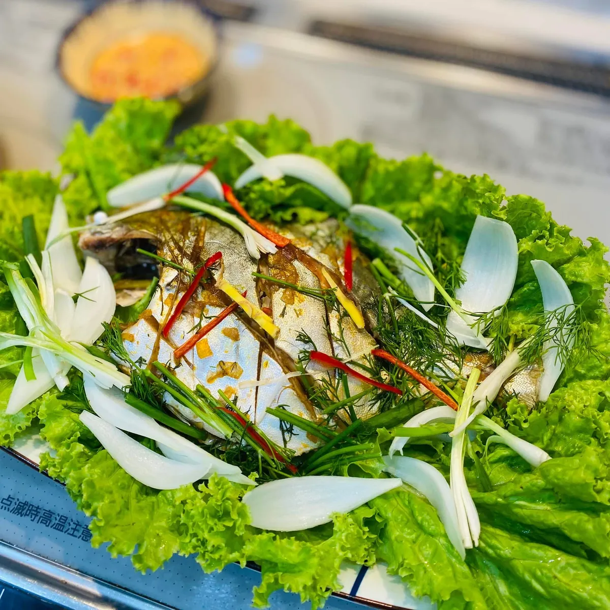 Cuối tuần đổi vị với món cá chim hấp xì dầu đậm đà, thơm nức mũi - Ảnh 5.