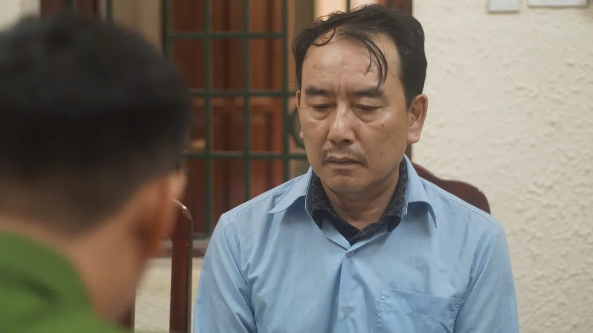 Hà Nội: Khởi tố 4 cán bộ phường Hoàng Liệt về tội nhận hối lộ hơn 1 tỷ đồng - Ảnh 2.