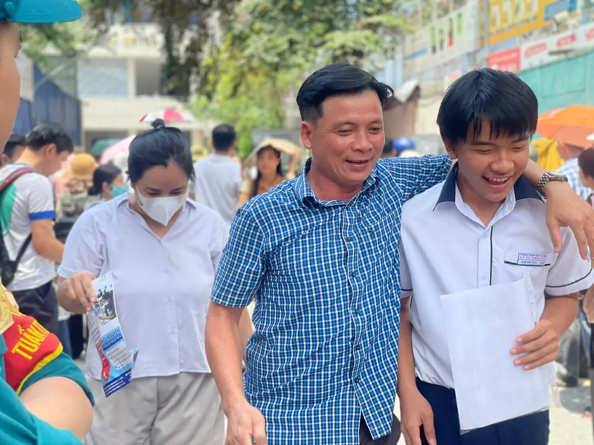 Ngày mai, kỳ thi vào lớp 10 chuyên đầu tiên ở TP Hồ Chí Minh bắt đầu, phụ huynh và học sinh nên lưu ý - Ảnh 3.