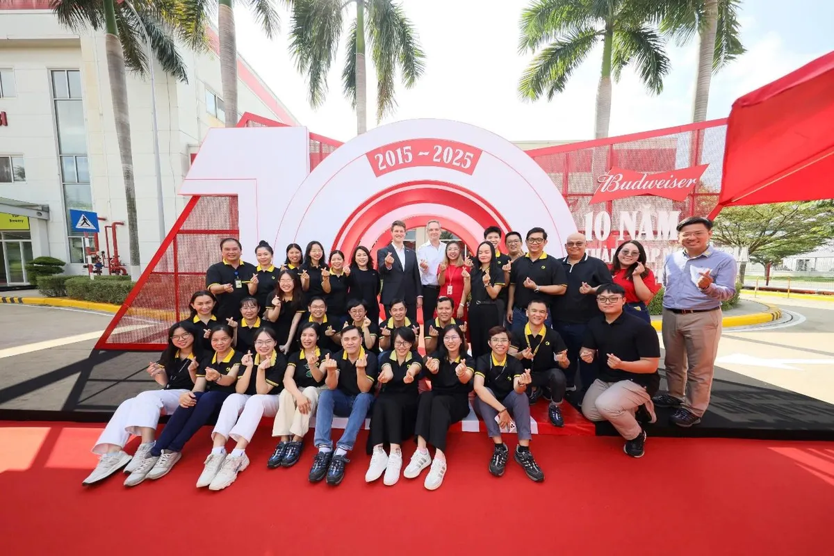 Nhà máy bia AB InBev kỷ niệm 10 năm thành lập tại Việt Nam - 10 năm từng bước vượt bậc - Ảnh 4.