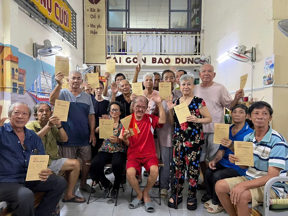“Chỉ còn 6 triệu đồng trong ví, nhưng bản kế hoạch 2025 của Nhà Trăng không làm ai thất vọng” - Ảnh 3.