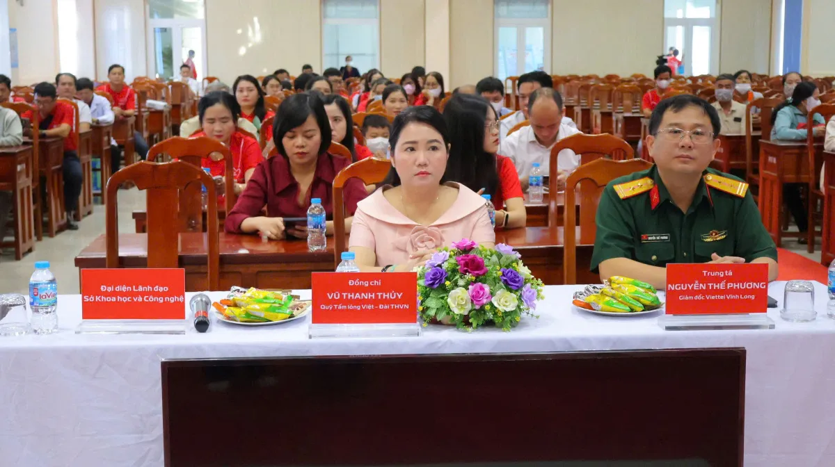 Chương trình “Trái tim cho em” tổ chức khám sàng lọc bệnh tim bẩm sinh tại tỉnh Vĩnh Long - Ảnh 6.