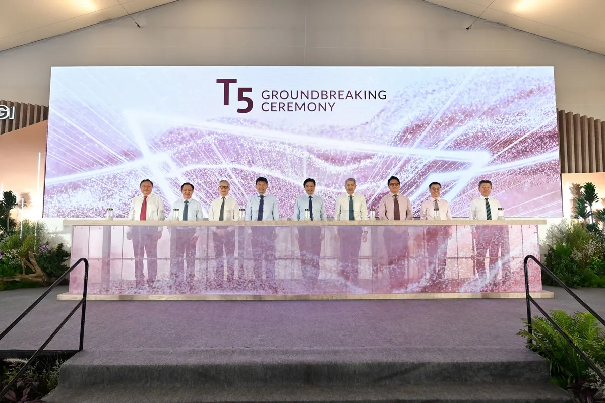 Singapore nâng cấp Marina Bay Sands, khởi công nhà ga T5 sân bay Changi - Ảnh 1.