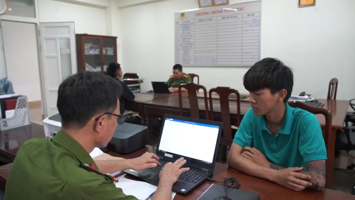Huế: Bắt nhóm thanh thiếu niên trộm xe liên tỉnh - Ảnh 1.