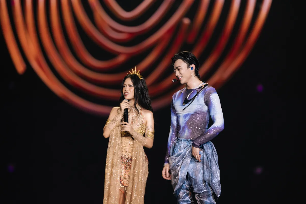 Soobin khóc trong concert đầu tiên của sự nghiệp: Đã thực hiện được giấc mơ lớn nhất đời - Ảnh 4.