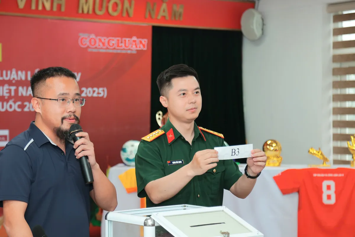 16 đội tham gia tranh tài tại Giải bóng đá Cúp Nhà báo & Công luận 2025 - Ảnh 10.
